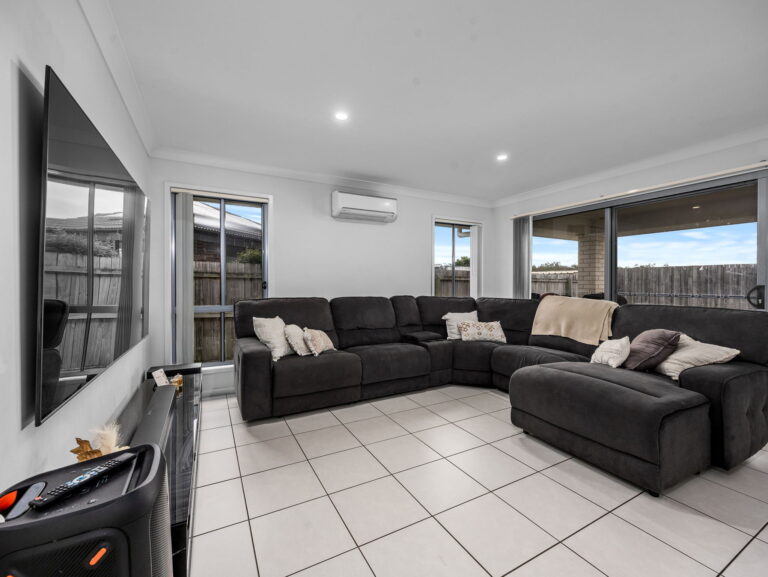 21 Falcon Street, Redbank Plains QLD 4301