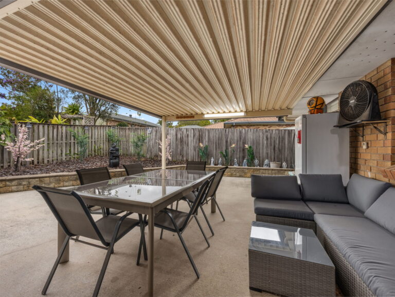 26 Earls Court, Heritage Park QLD 4118
