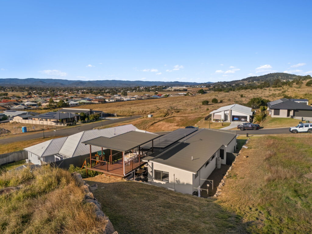 6 Corella Street, Lowood, QLD 4311