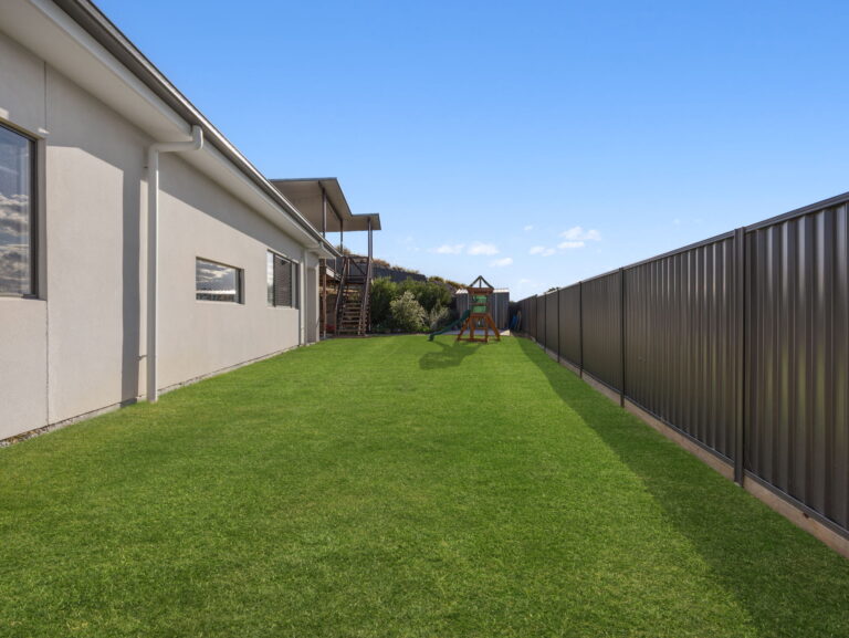6 Corella Street, Lowood, QLD 4311
