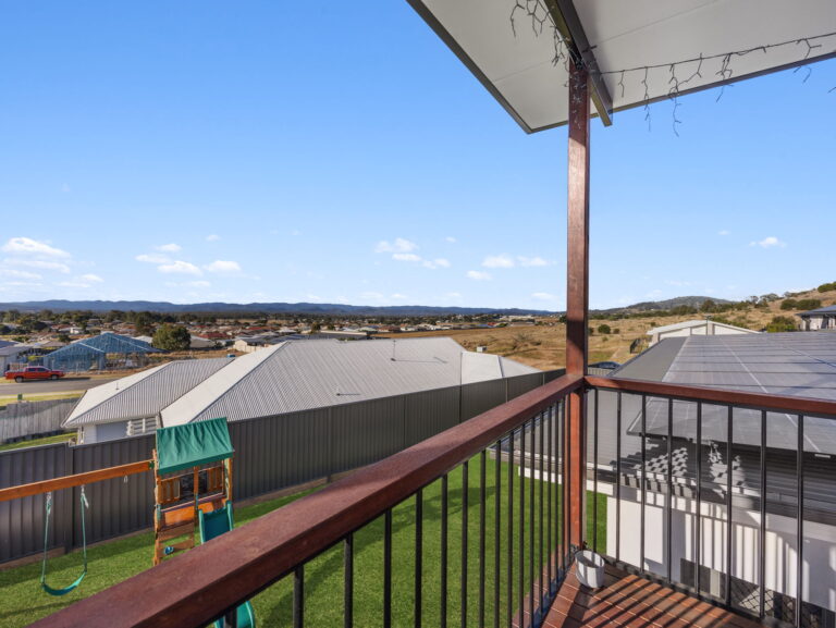 6 Corella Street, Lowood, QLD 4311