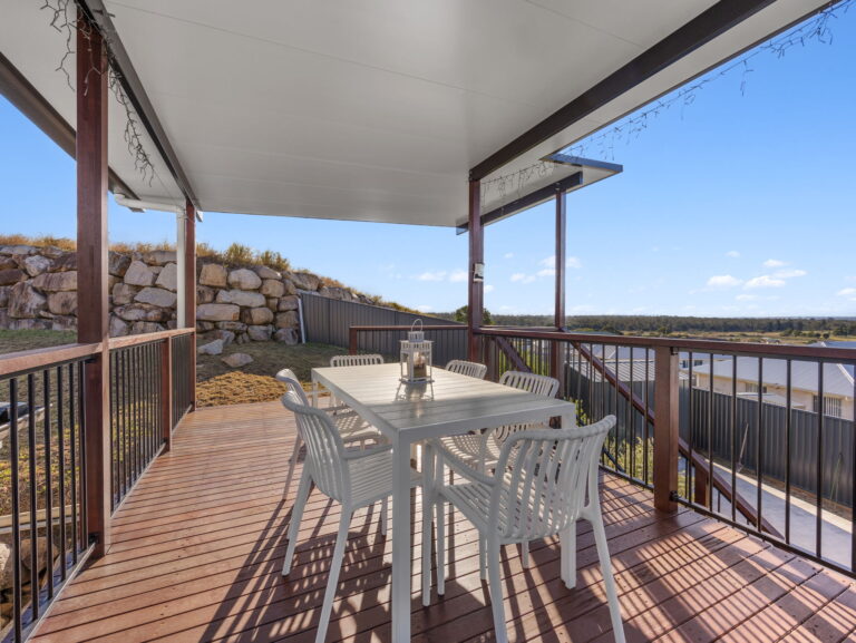 6 Corella Street, Lowood, QLD 4311
