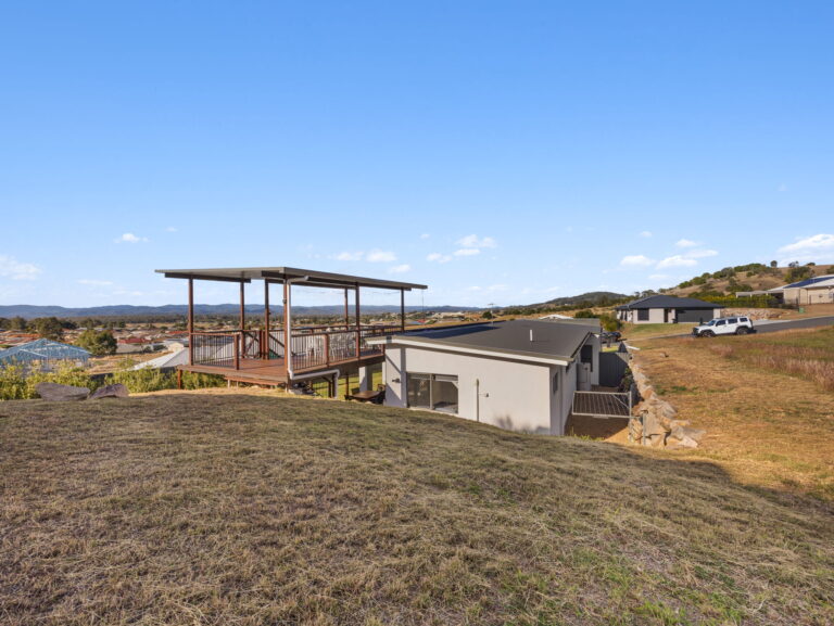 6 Corella Street, Lowood, QLD 4311