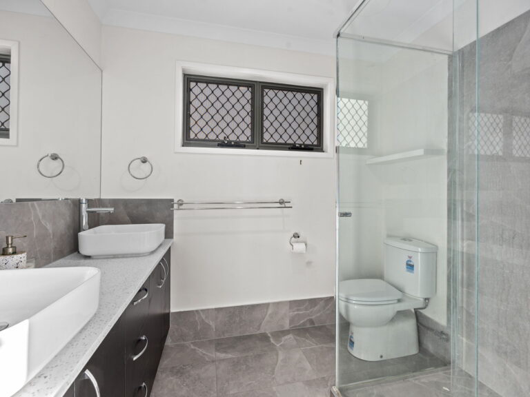 6 Corella Street, Lowood, QLD 4311