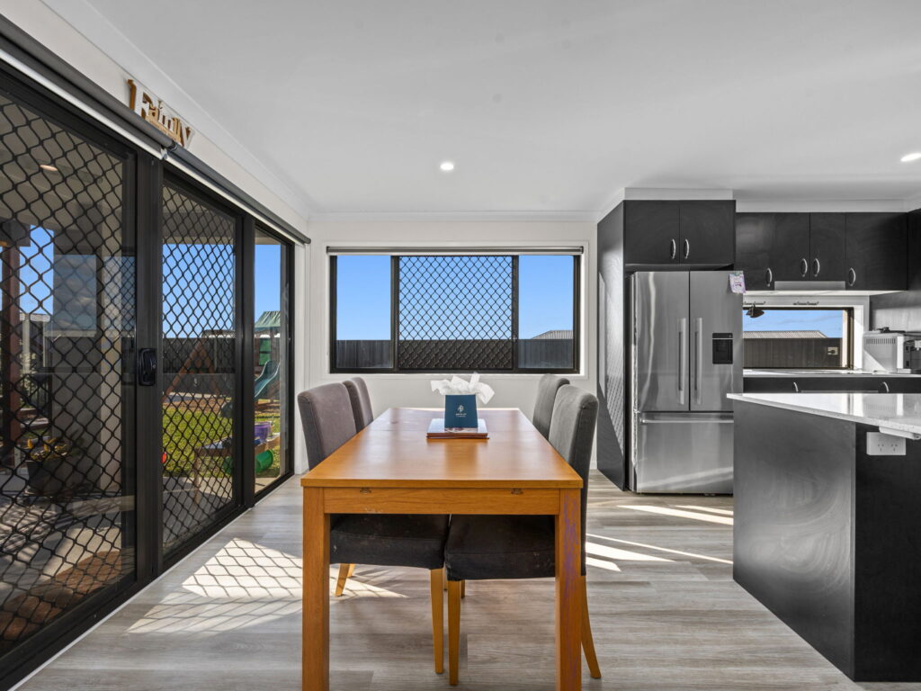 6 Corella Street, Lowood, QLD 4311