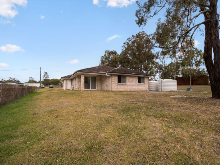 3 Norman Court, Hatton Vale QLD 4341