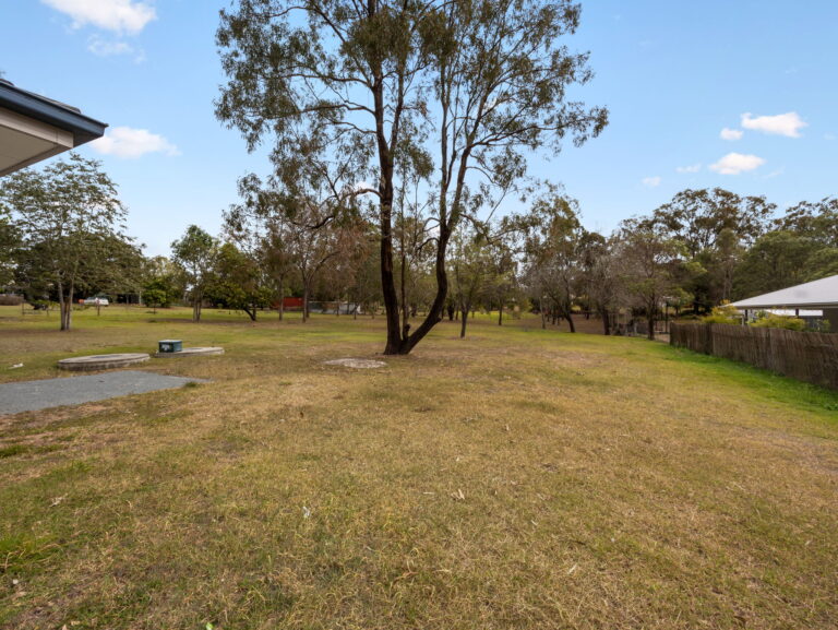 3 Norman Court, Hatton Vale QLD 4341