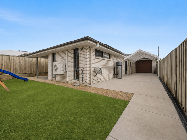 168 Fernbrooke Boulevard, Redbank Plains, QLD 4301