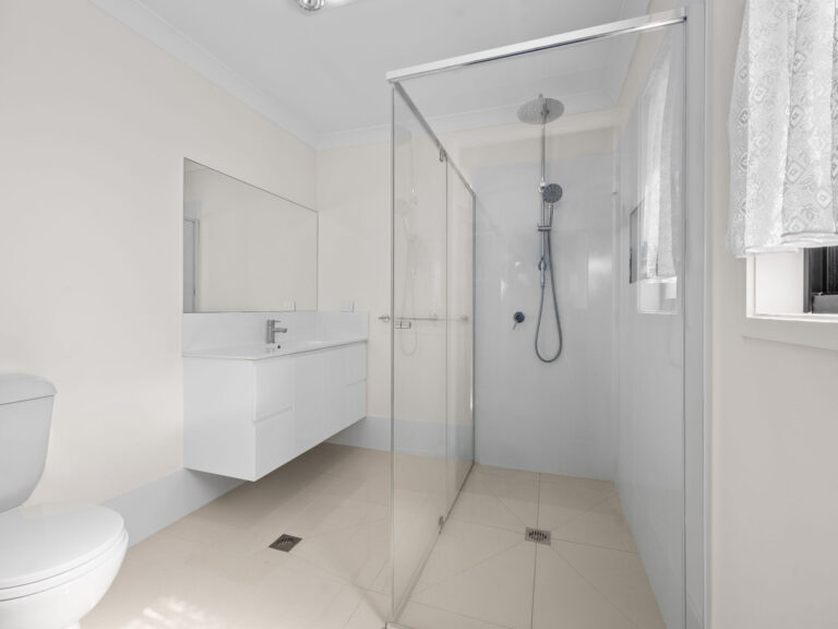 15 Wilsons Peak Way, White Rock, QLD 4306