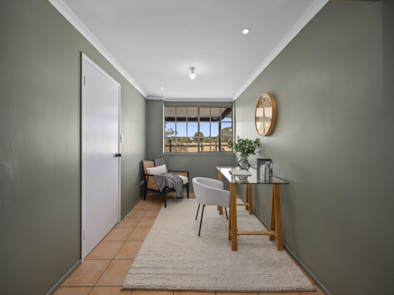 2 Coleen Court, Redbank Plains, QLD 4301