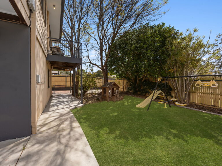 2 Coleen Court, Redbank Plains, QLD 4301