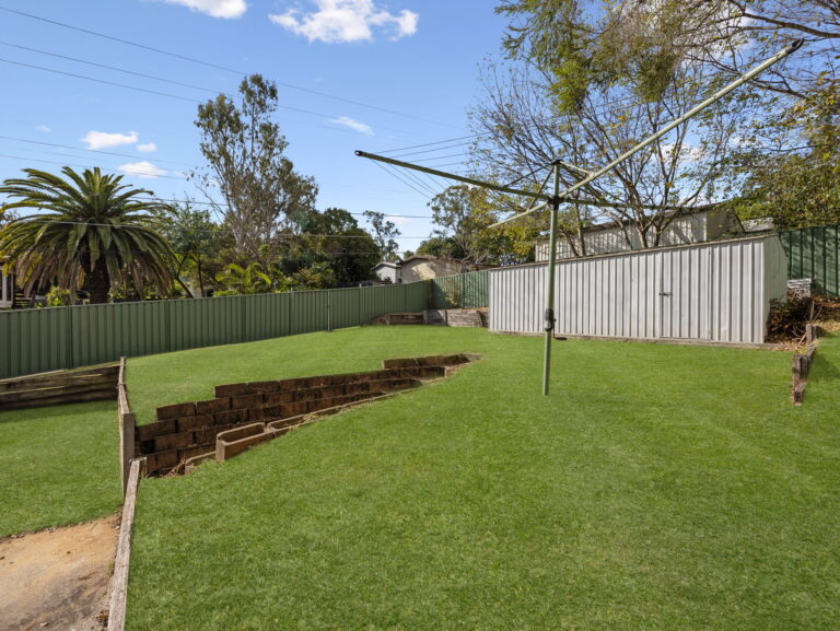 14 Mcmillan Street, Churchill, QLD 4305