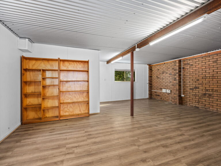 14 Mcmillan Street, Churchill, QLD 4305