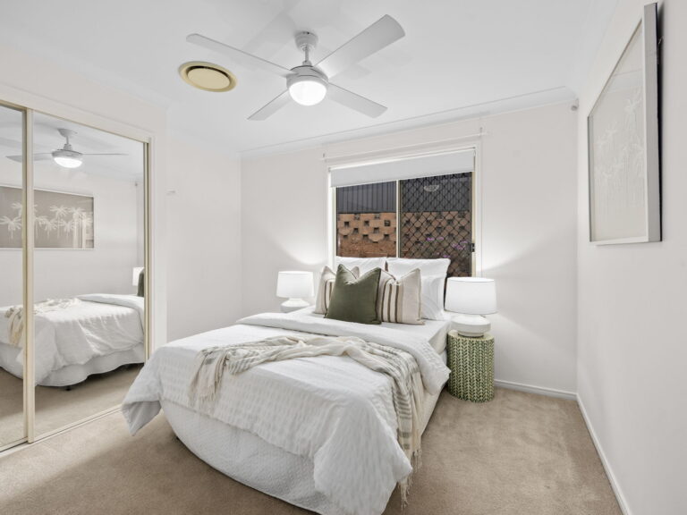 19 Homebush Crescent, Sinnamon Park, QLD 4073