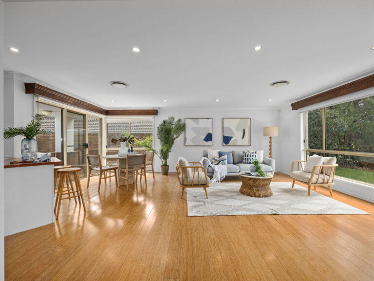 19 Homebush Crescent, Sinnamon Park, QLD 4073