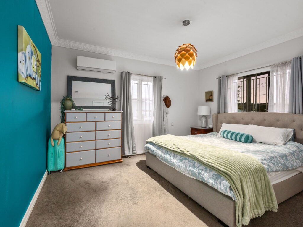 14 Gomer Street, Booval, QLD 4304