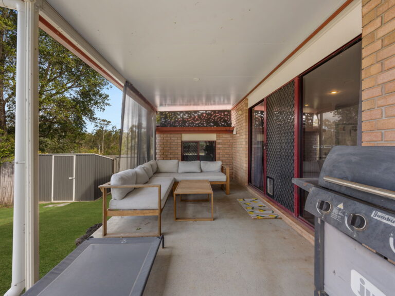 9 Banbury Close, Bundamba QLD 4304