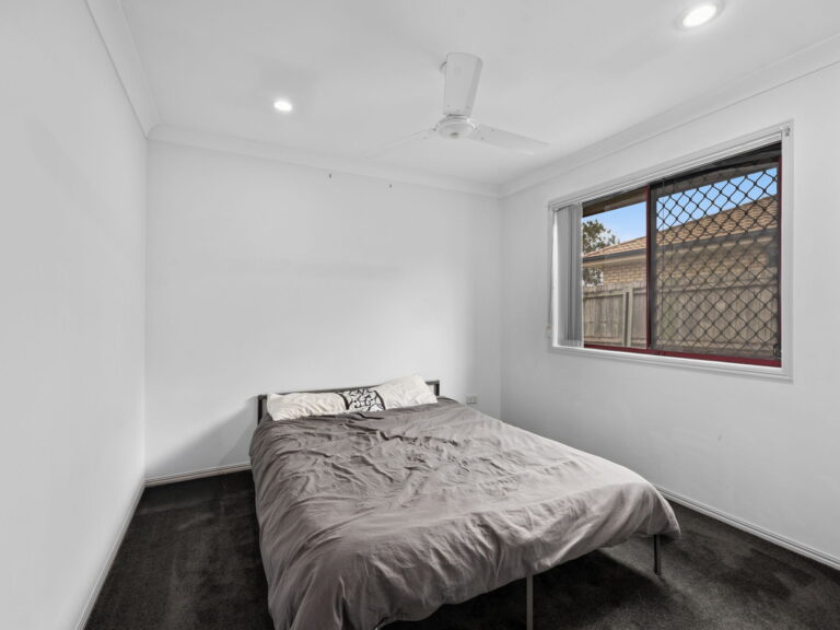 9 Banbury Close, Bundamba QLD 4304