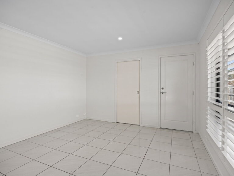 2/52 Foxtail Road, Ripley, QLD 4306