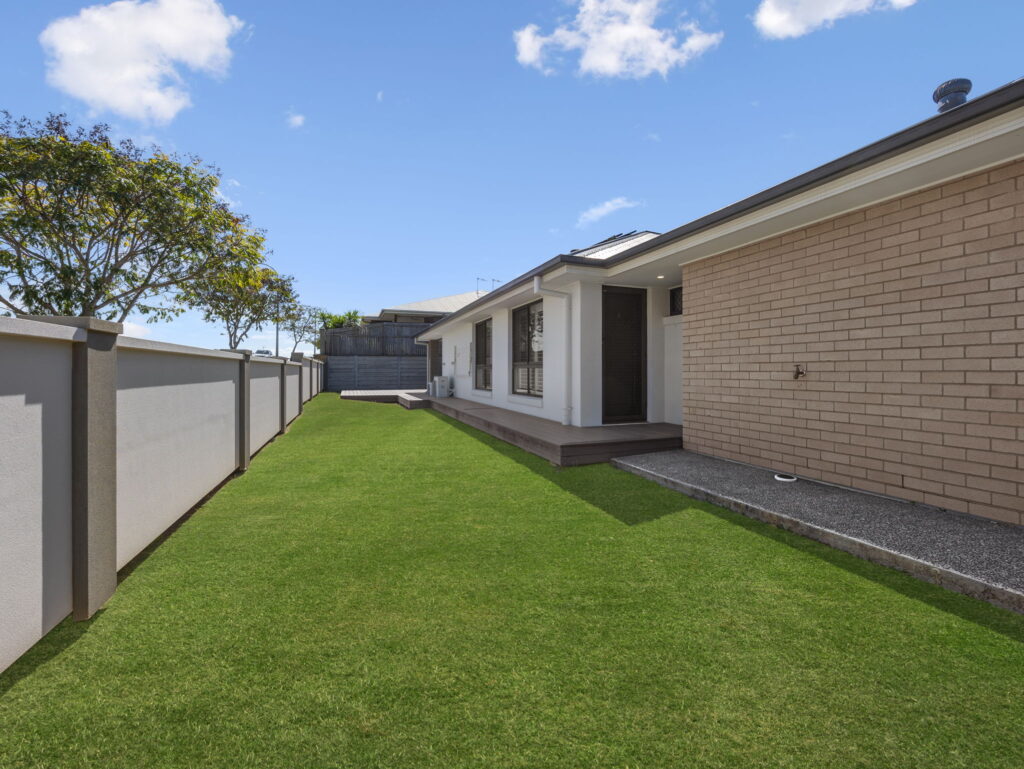 2/52 Foxtail Road, Ripley, QLD 4306