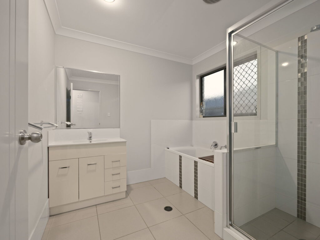 11 Inigo Way, Augustine Heights, QLD 4300
