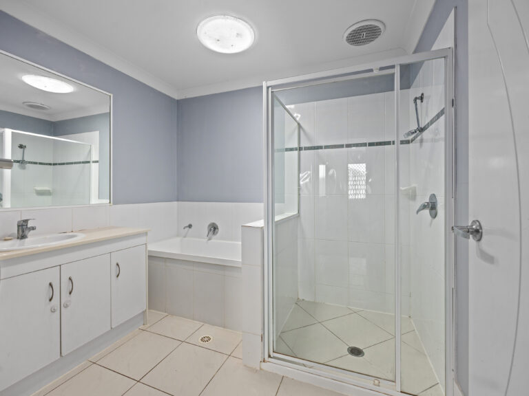 Lot 1/232 Eagle Street, Collingwood Park, QLD 4301