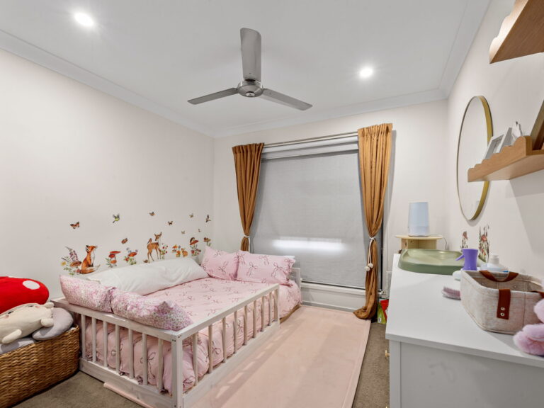 8 Wyness Court, Deebing Heights, QLD 4306