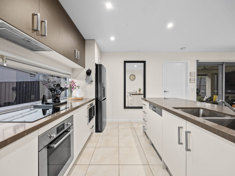 12 Belinda Court, Brookwater, QLD 4300