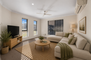 7 Pleasant Drive, Redbank Plains, QLD 4301