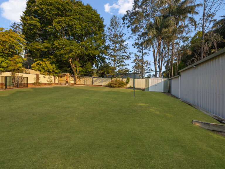 25 Moss Road, Camira, QLD 4300