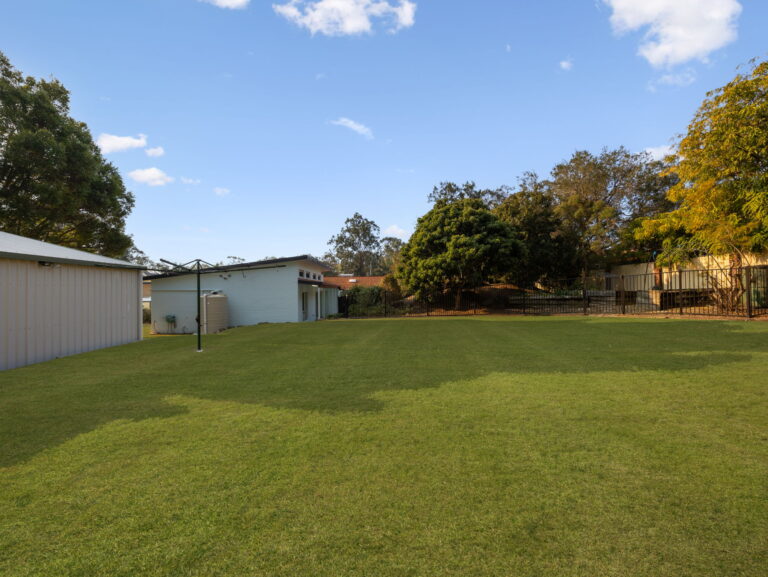25 Moss Road, Camira, QLD 4300