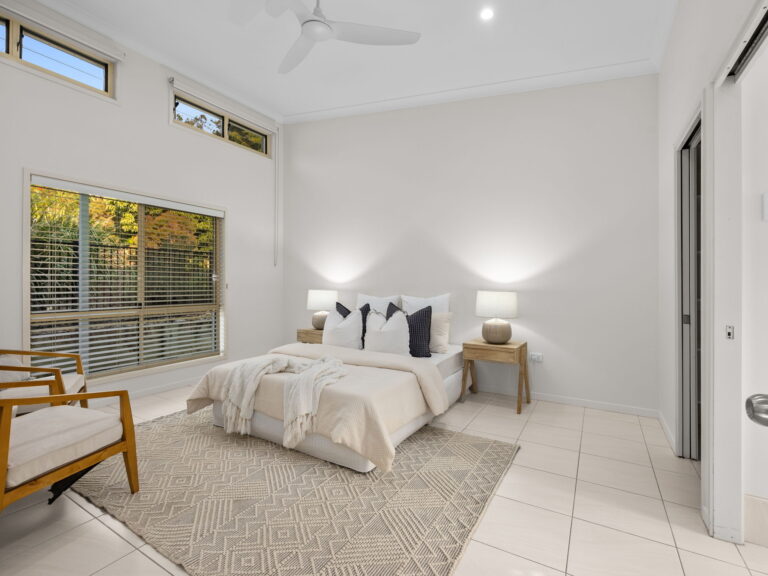 25 Moss Road, Camira, QLD 4300