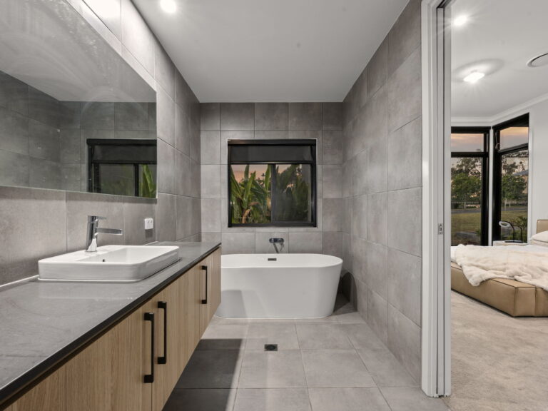43 Stanton Cross Drive, Karalee, QLD 4306