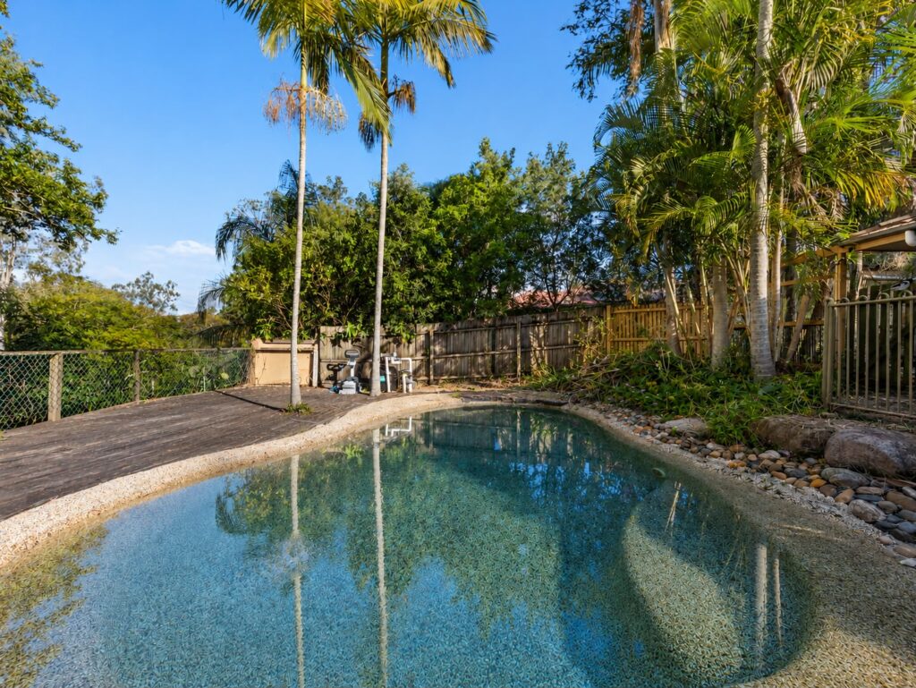 12 Islandview Street, Barellan Point, QLD 4306