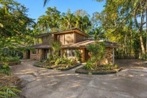 12 Islandview Street, Barellan Point, QLD 4306