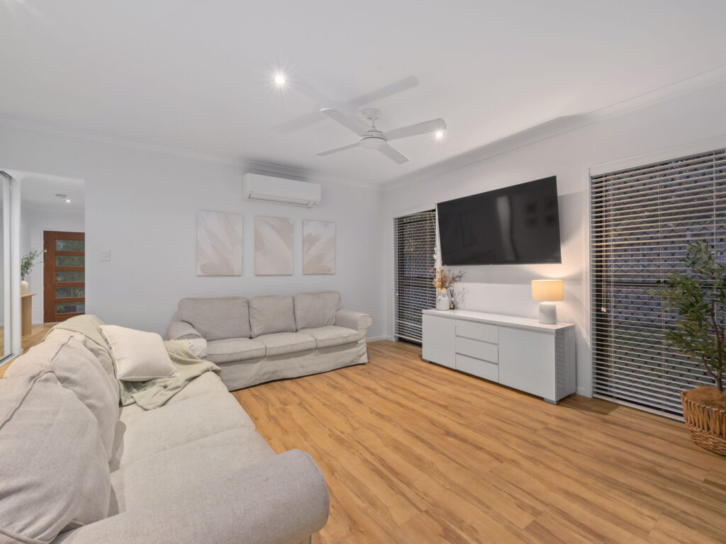 6 Callistemon Crescent, Deebing Heights, QLD 4306