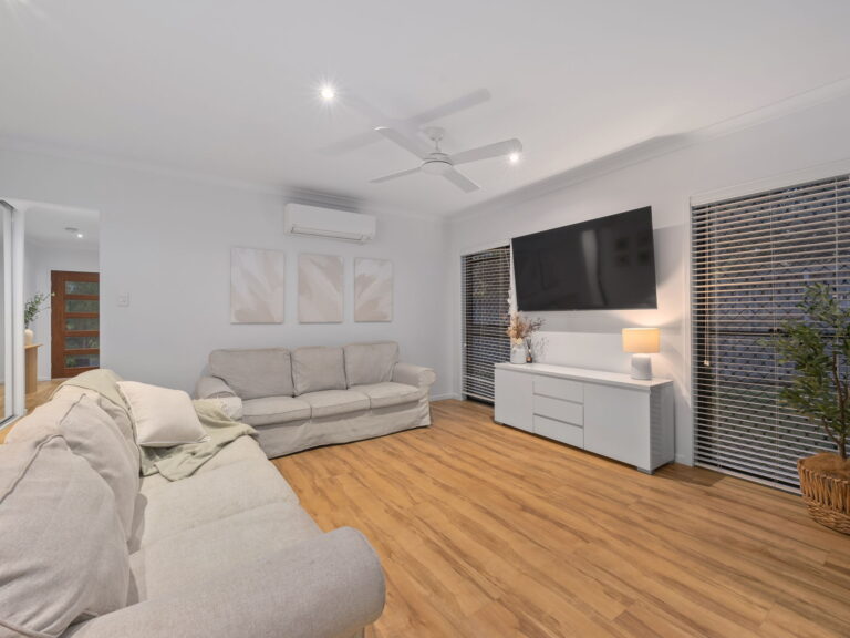 6 Callistemon Crescent, Deebing Heights, QLD 4306