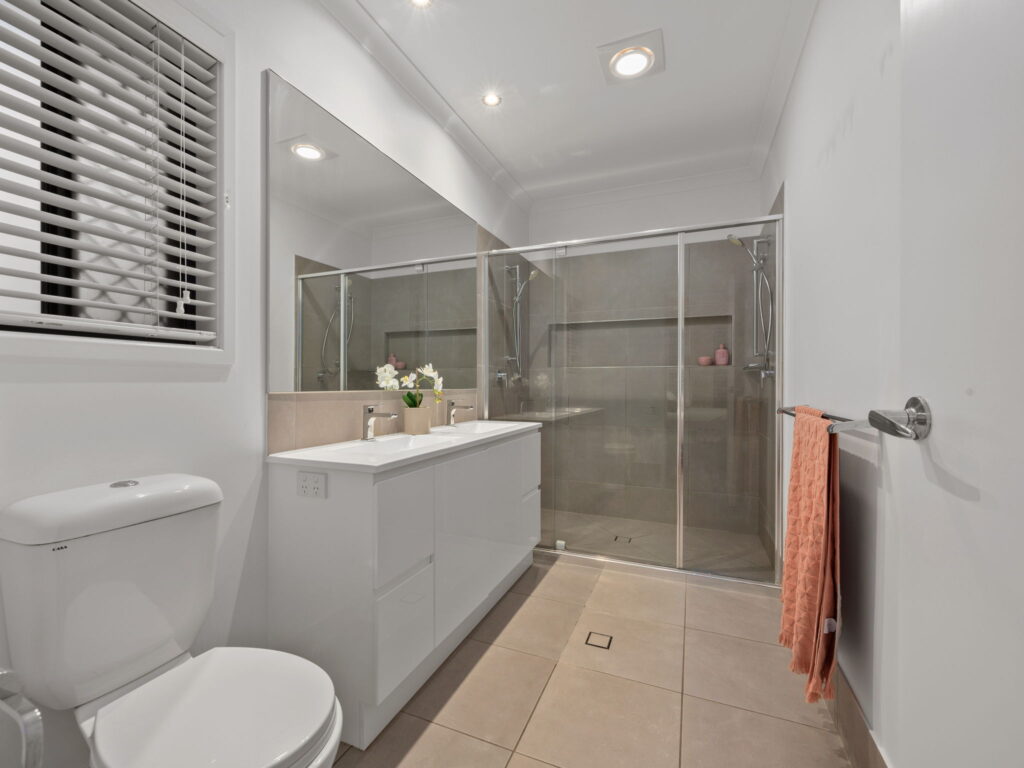 6 Callistemon Crescent, Deebing Heights, QLD 4306