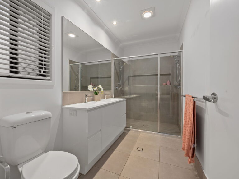 6 Callistemon Crescent, Deebing Heights, QLD 4306
