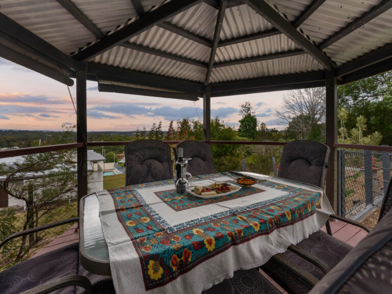 19 Deebing Street, West Ipswich, QLD 4305