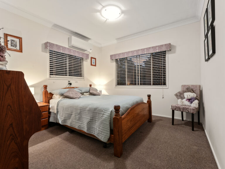 19 Deebing Street, West Ipswich, QLD 4305