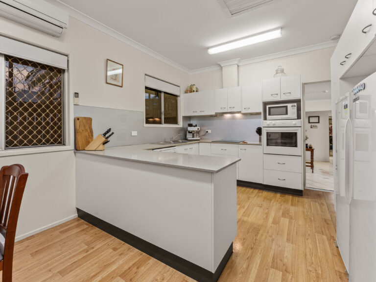 19 Deebing Street, West Ipswich, QLD 4305