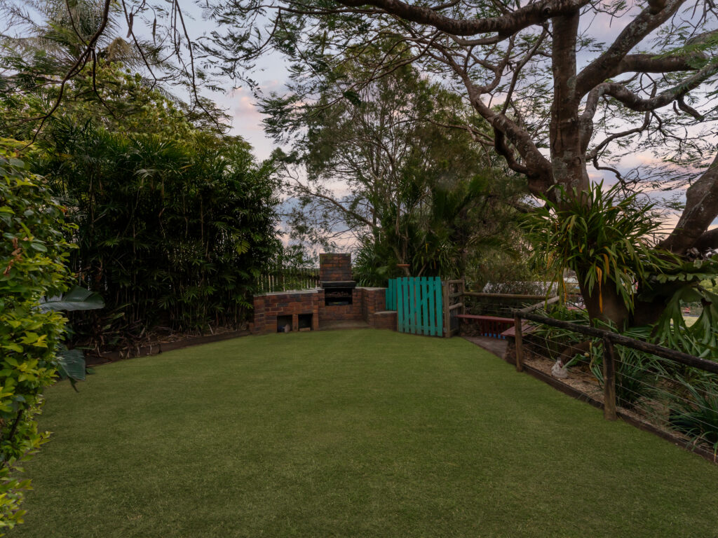 19 Deebing Street, West Ipswich, QLD 4305