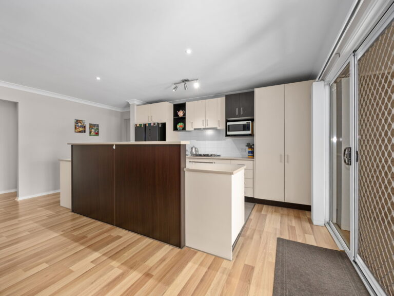 38-40 Bradman Street, New Beith, QLD 4124