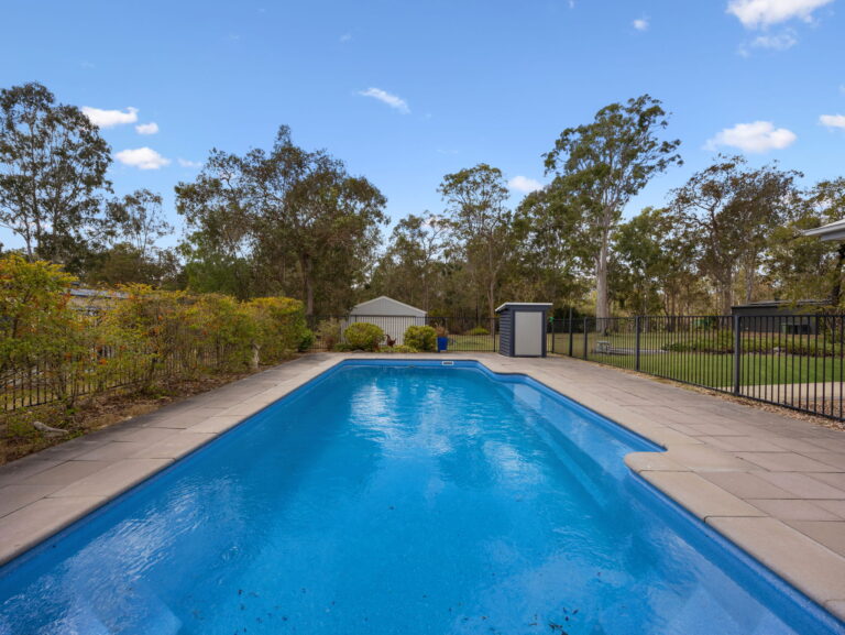 38-40 Bradman Street, New Beith, QLD 4124