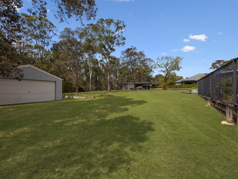 38-40 Bradman Street, New Beith, QLD 4124
