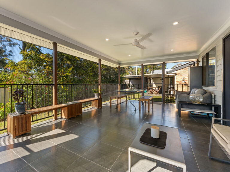 11 Crestwood Drive, Camira, QLD 4300