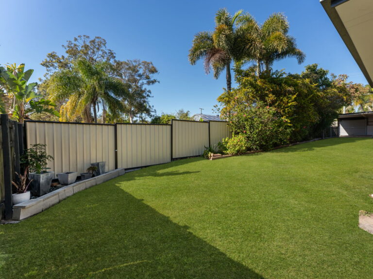 11 Crestwood Drive, Camira, QLD 4300