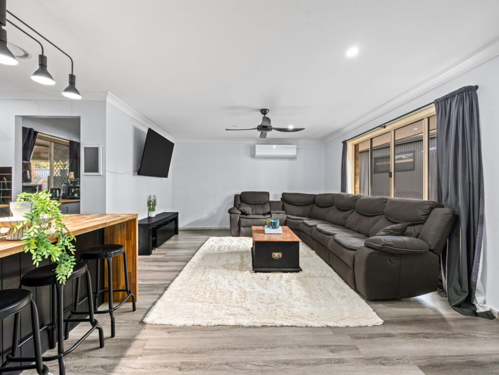 73B Addison Road, Camira, QLD 4300