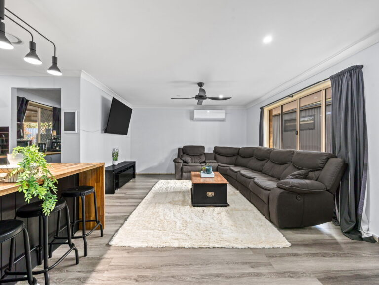 73B Addison Road, Camira, QLD 4300